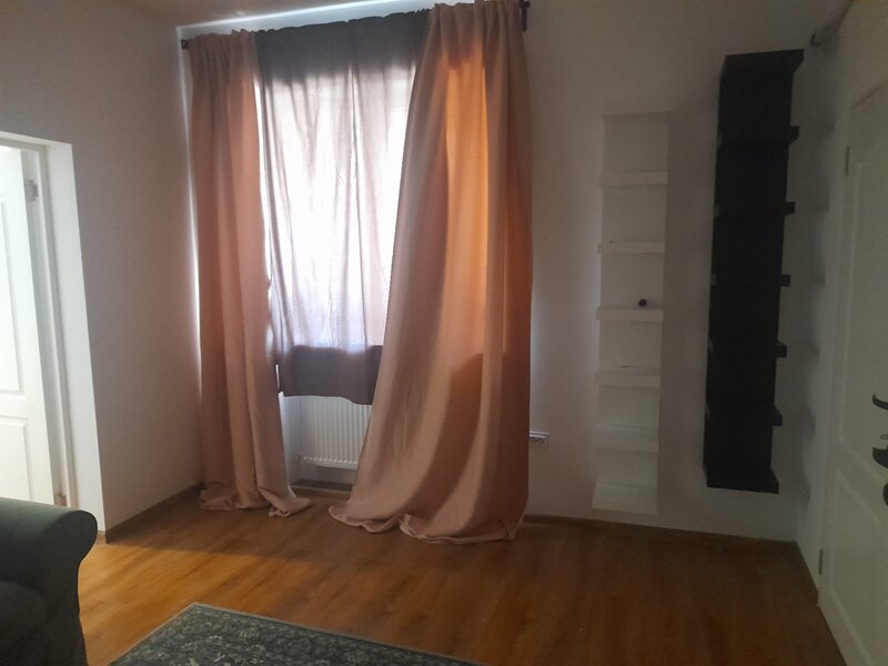 Central, Kogalniceanu, Izvor, apartament inchiriere.
